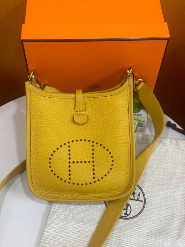 Hermès Evelyne 黃色皮革肩背袋